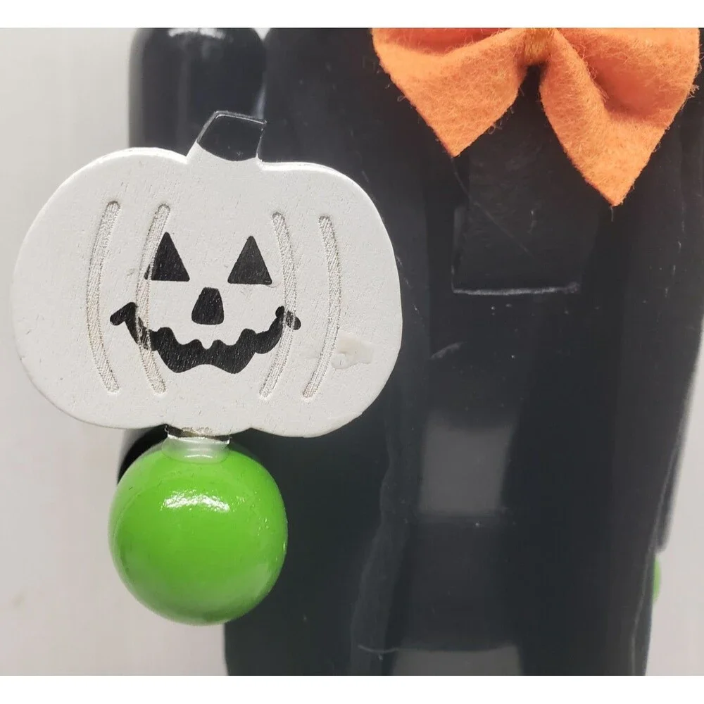 Wooden Halloween Nutcracker,15